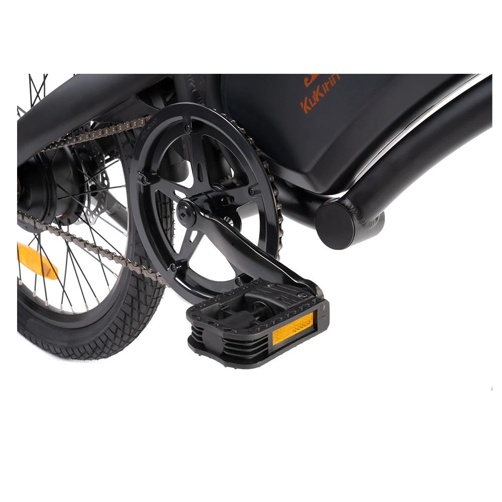 Kukirin V1 Pro — pormenor dos pedais e corrente
